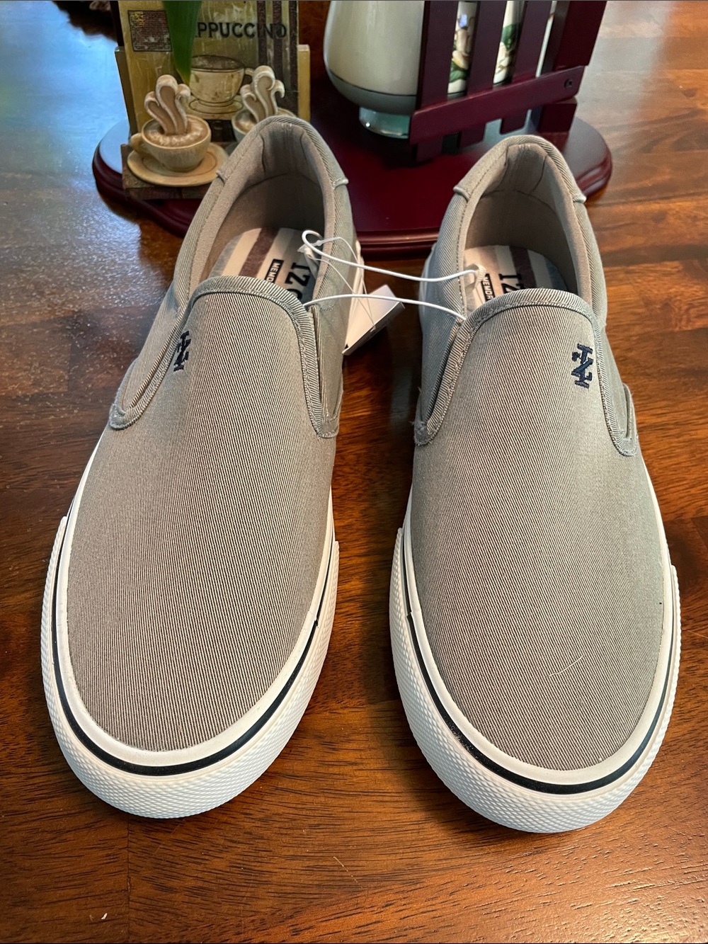 IZOD Sunapee Canvas Slip-On, Men’s 8.5, Grey